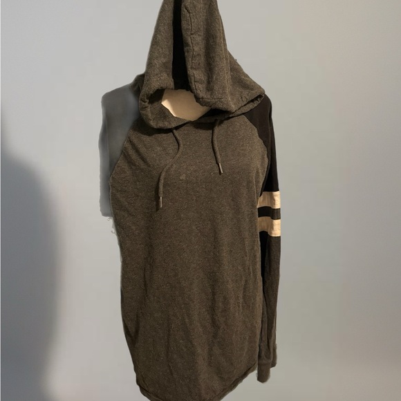 Aeropostale Charcoal and Black Hoodie Sweater - Picture 1 of 3